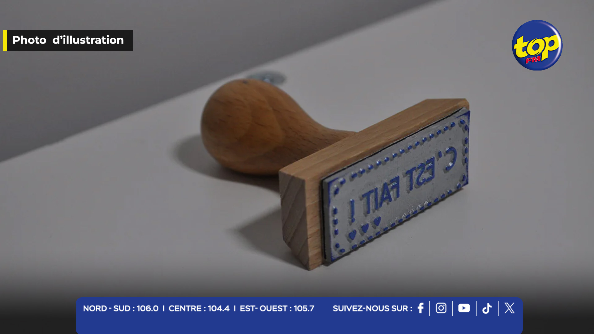 Tampon manche en bois brun Tampon manche en bois brun