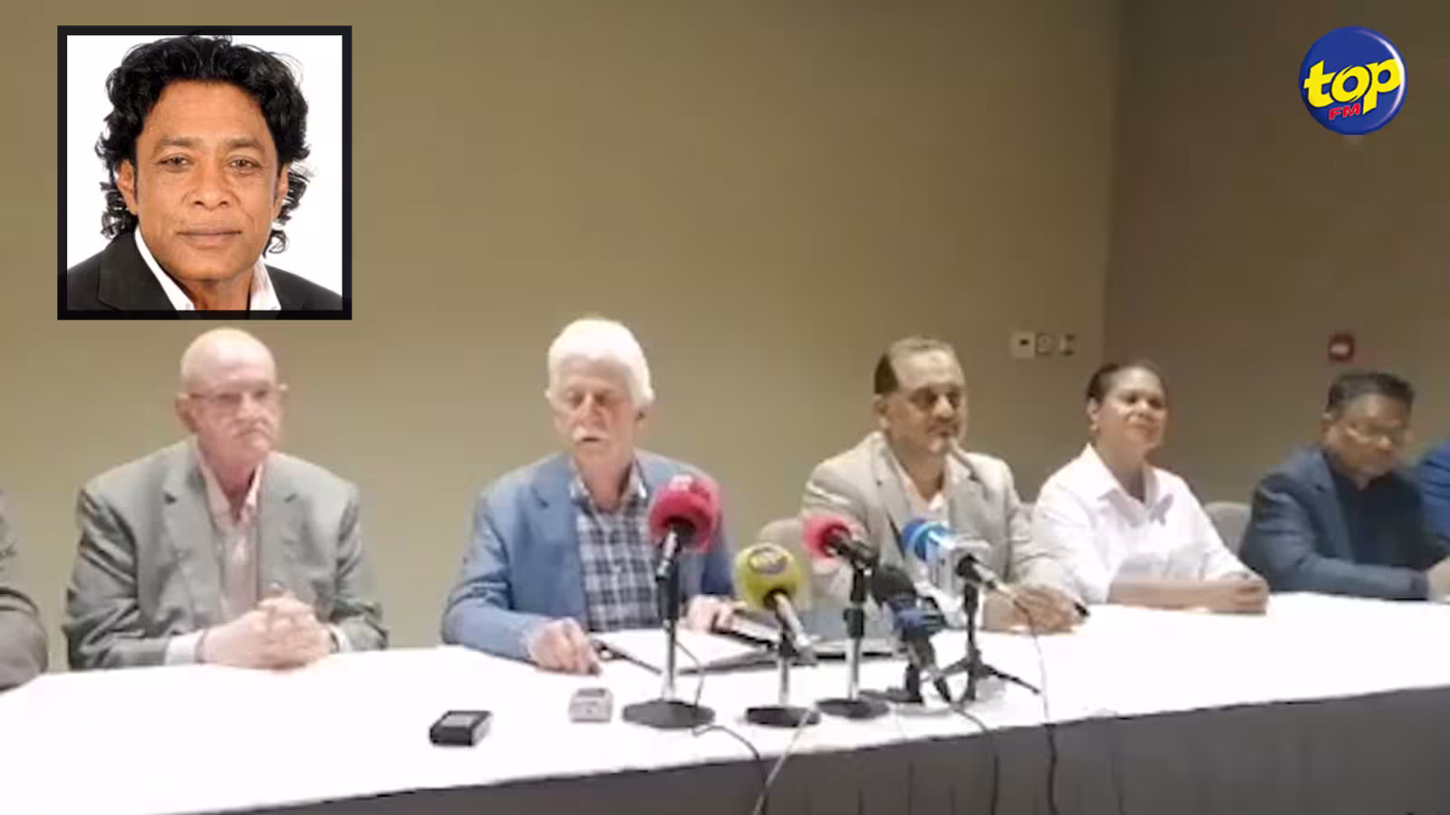 La démission de Nando Bodha saluée par Paul Bérenger : « C’est un message de changement et d’espoir », dit le leader du MMM