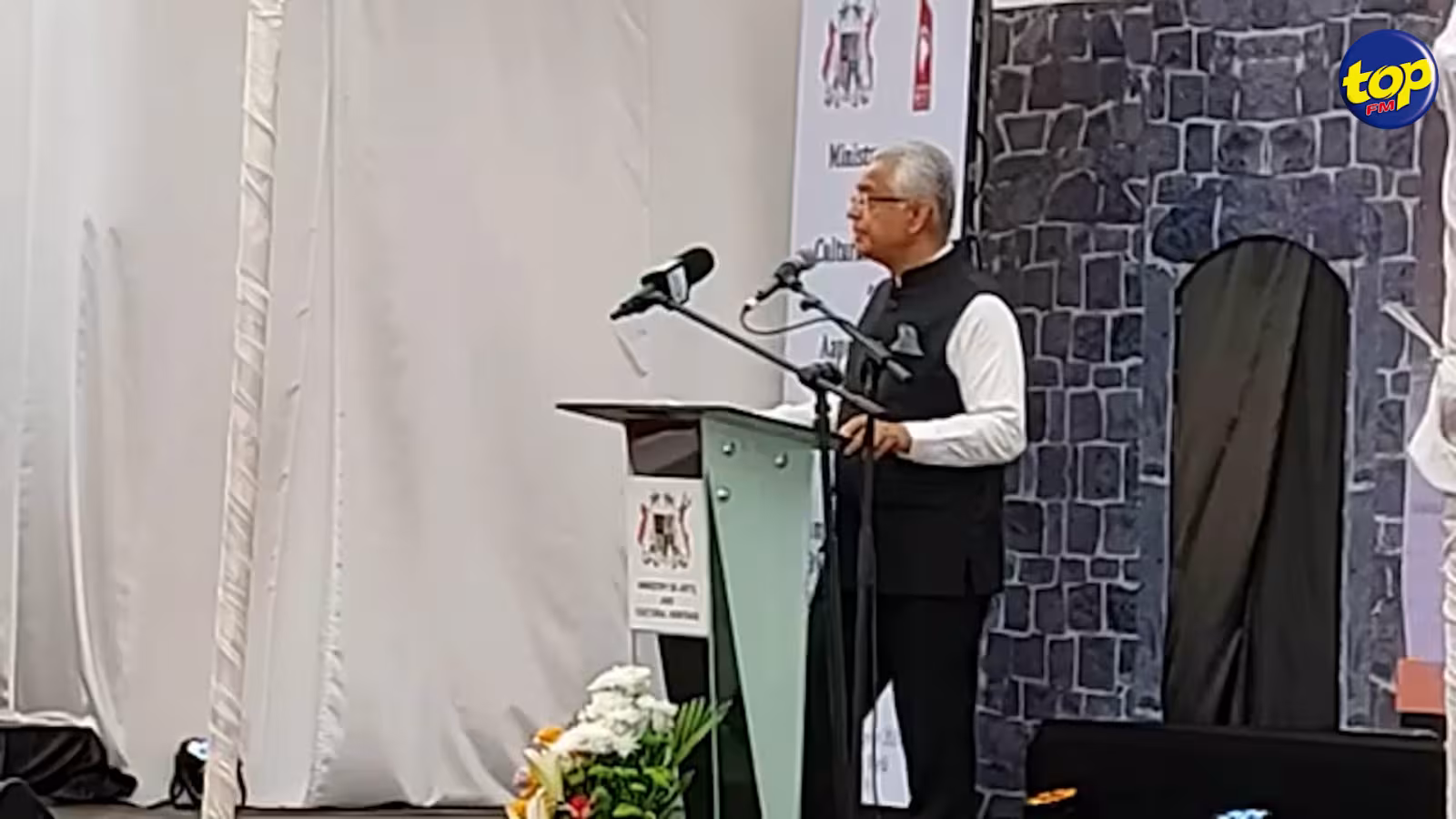 Commémoration en ce 2 novembre : ‘La région entourant le site de l’Aapravasi Ghat se transforme en un lieu historique, ou le monde pourra découvrir certaines périodes difficiles de notre pays’ propos du Premier Ministre ce matin