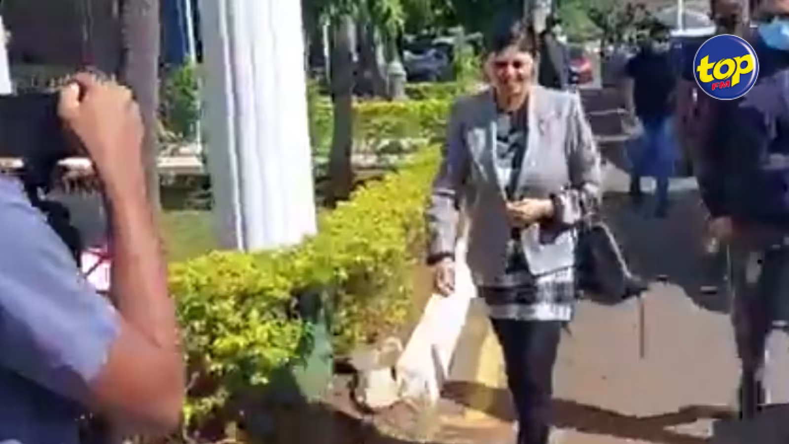 Descente de la SST à son domicile : la compagne d’Akil Bissessur réclame Rs 150 millions à l’État 