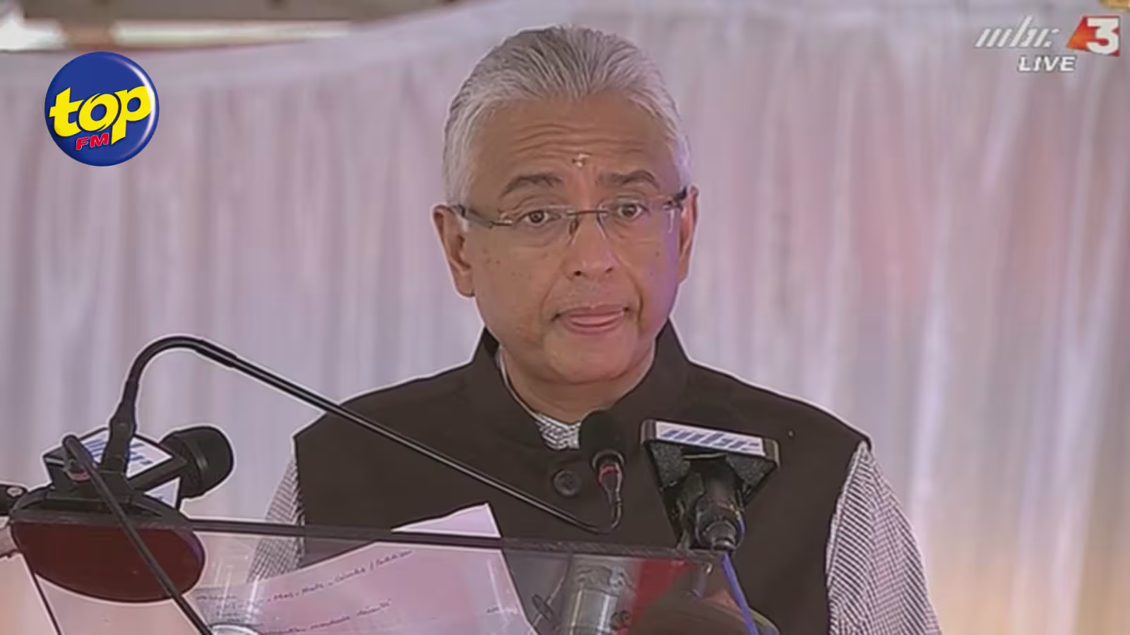 Les Elections Municipales n’auront pas lieu cette année : « Nous pe besoin renvoye li encore  ene fois », dit Pravind Jugnauth en évoquant l’épidémie de Covid -19 à travers le monde