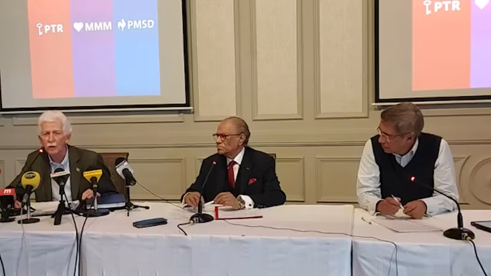 Paul Bérenger : « Pour l’instant, il y a l’alliance PTr-MMM-PMSD mais nous sommes ouverts au dialogue »