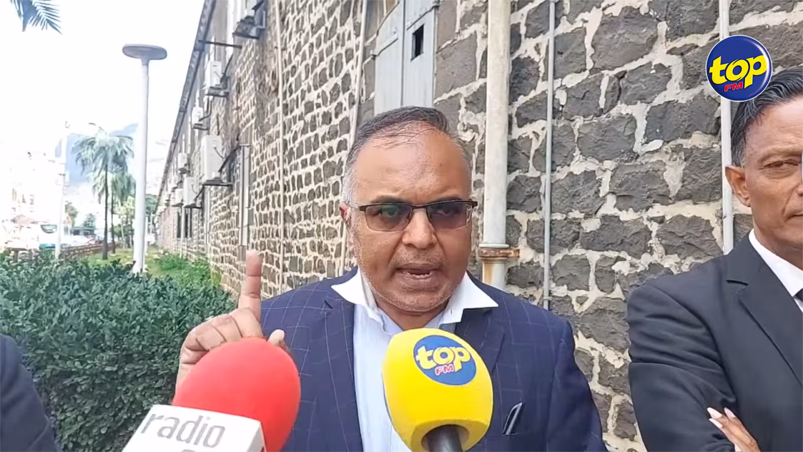 Après deux jours  : « J’ai dû mettre fin à ma grève de la faim en raison de mes obligations professionnelles… mais je continue de soutenir Nishal Joyram », affirme Me Sanjeev Teeluckdharry