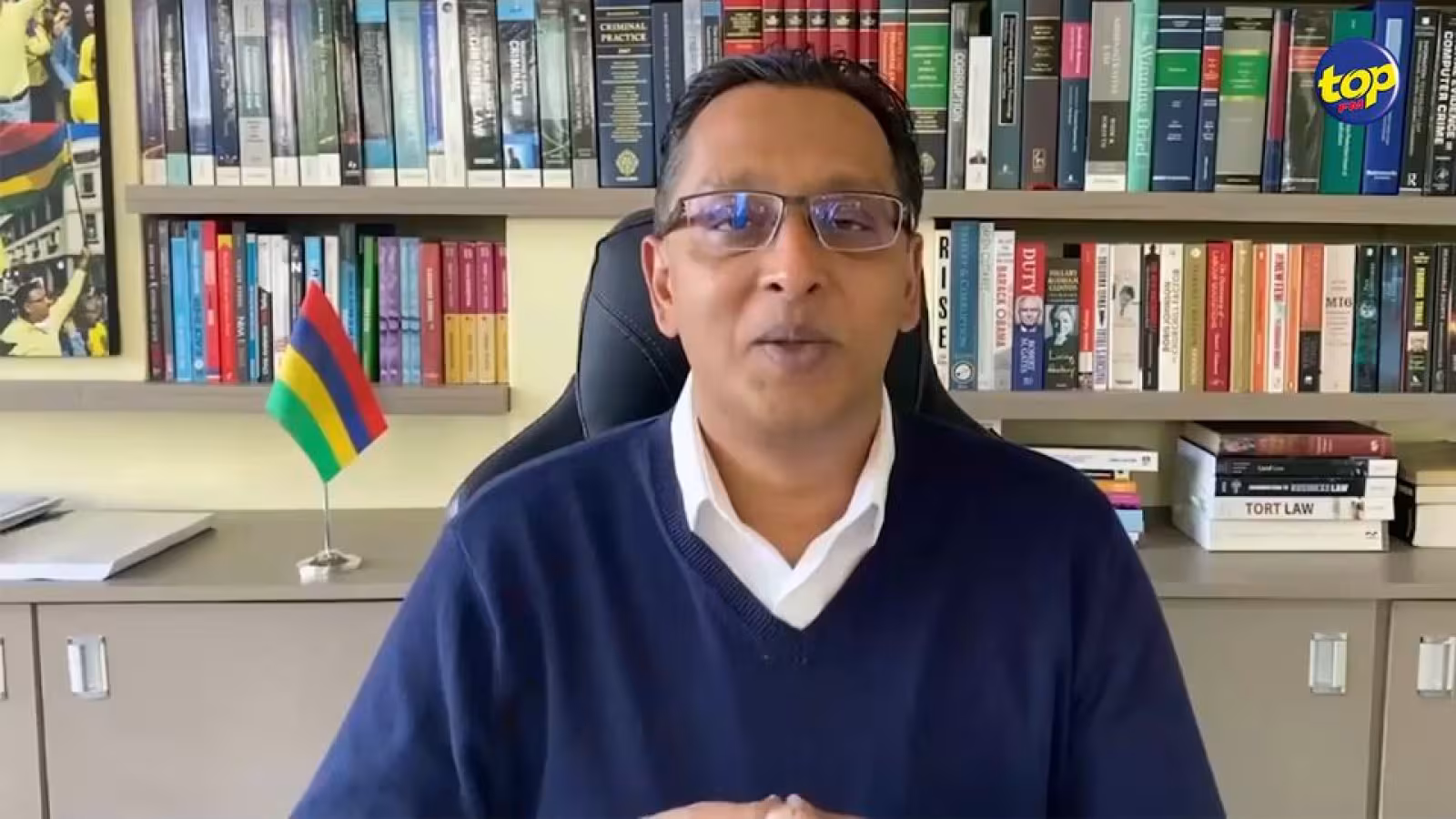 Angus Road : ‘mo p atane li poursuiv moi, lerla mo pou questionne li dan la cour, li pou bisin repone, la vérité pou sorti’, lance Roshi Bhadain à Pravind Jugnauth