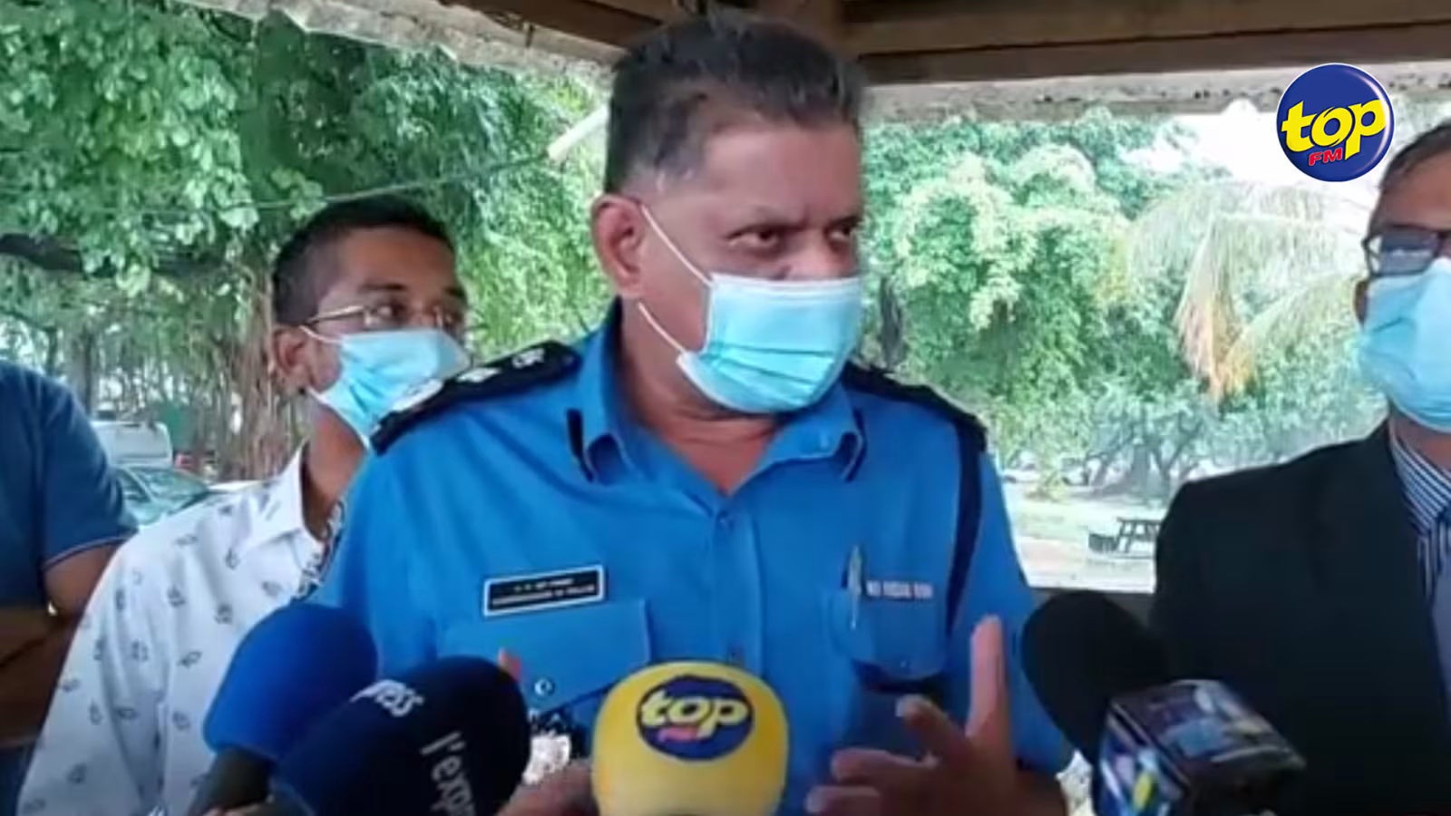 À Pointe aux Sables : « L’exercice de pompage du carburant du Weng Hung Dar 168 ne peut se dérouler qu’avec la lumière du jour et nécessitera plus de 48 heures », affirme le commissaire de police