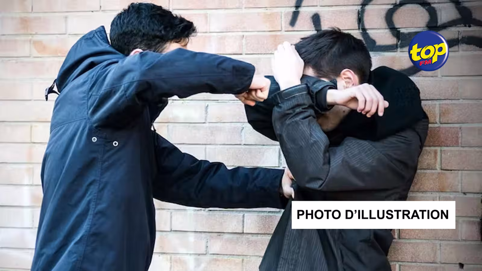 Vol avec violence: un habitant de Quatre bornes tabassé pour avoir refusé de donner Rs 200 à un inconnu