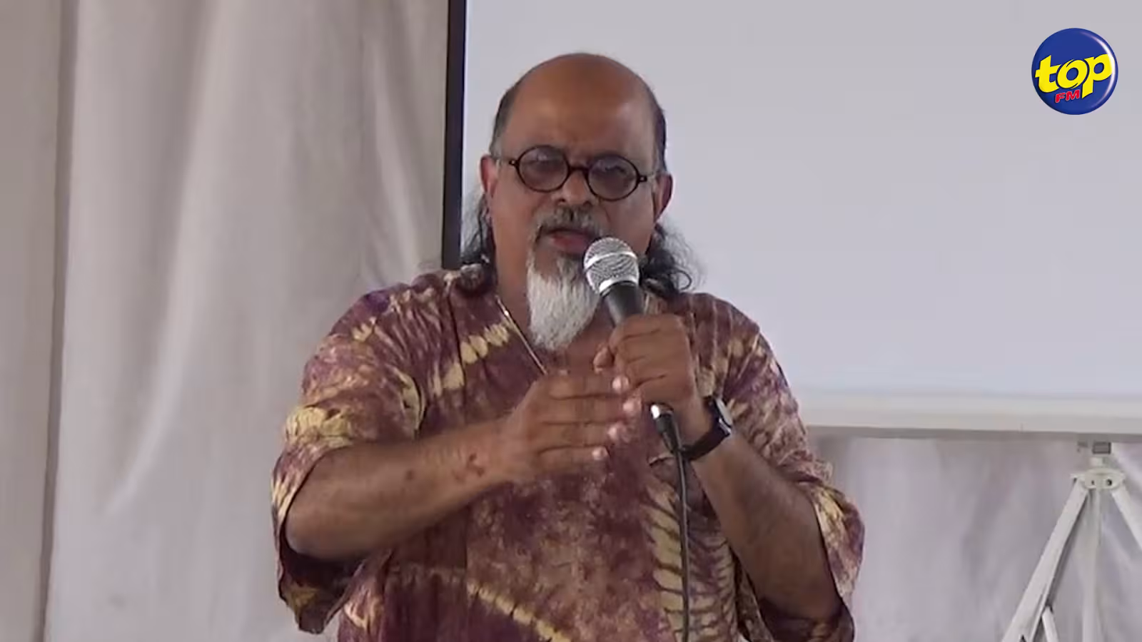 Dans le sillage de la Private Prosecution de Suren Dayal contre Pravind Jugnauth : Ashok Subron demande à tous les partis politiques de déclarer l’argent qu’ils ont reçu pour les élections