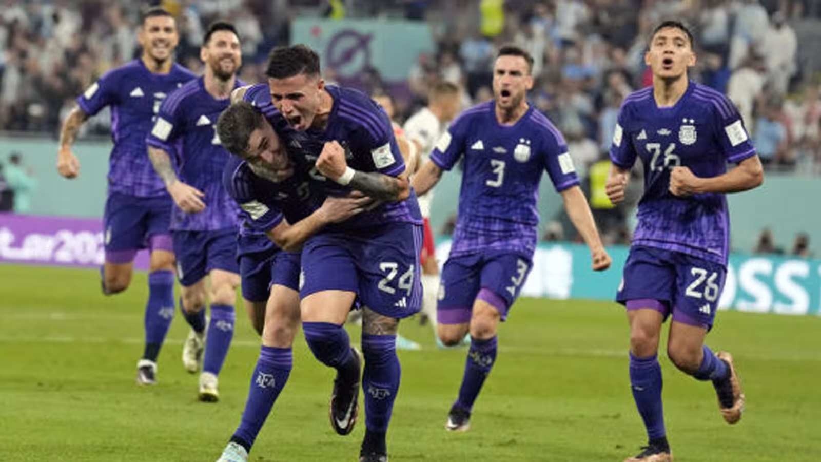 L’Argentine bat La Pologne (2-0) et finit en tête du Groupe C