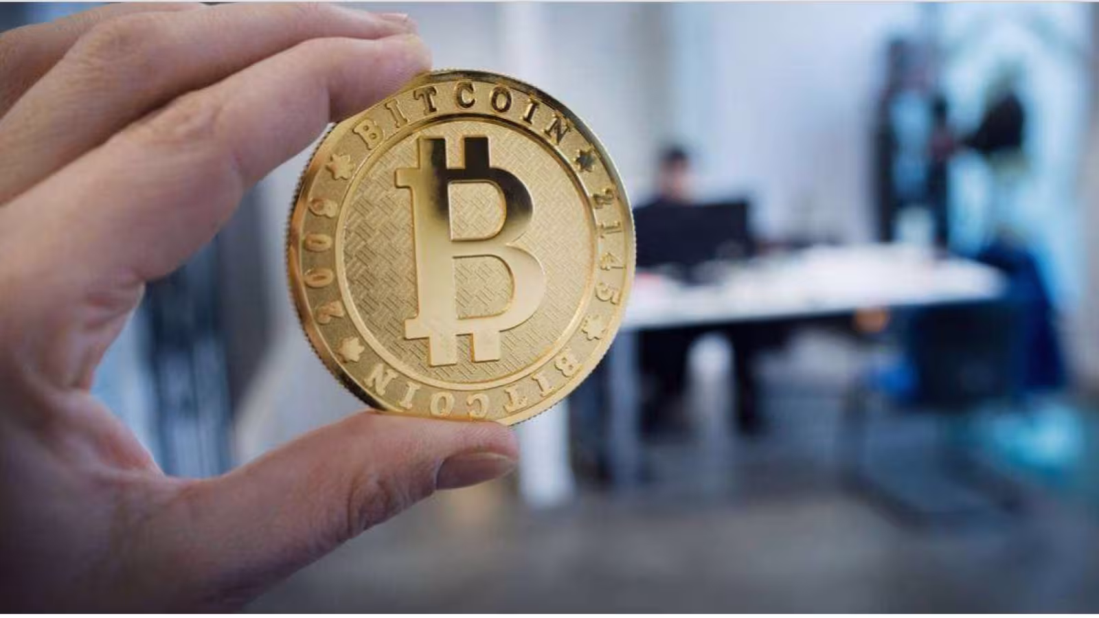 Le bitcoin plonge sous les 40.000 dollars pour la première fois depuis septembre