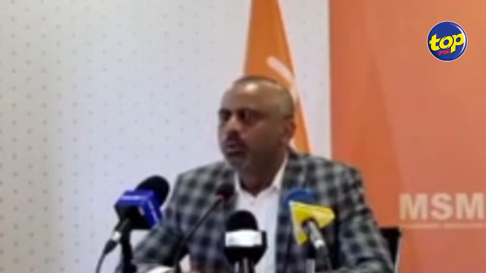 Hué à Plaine Magnien : Bobby Hurreeram explique pourquoi il a tenu la réunion au bureau CAB alors que le protocole sanitaire indique qu’il doit rester fermer