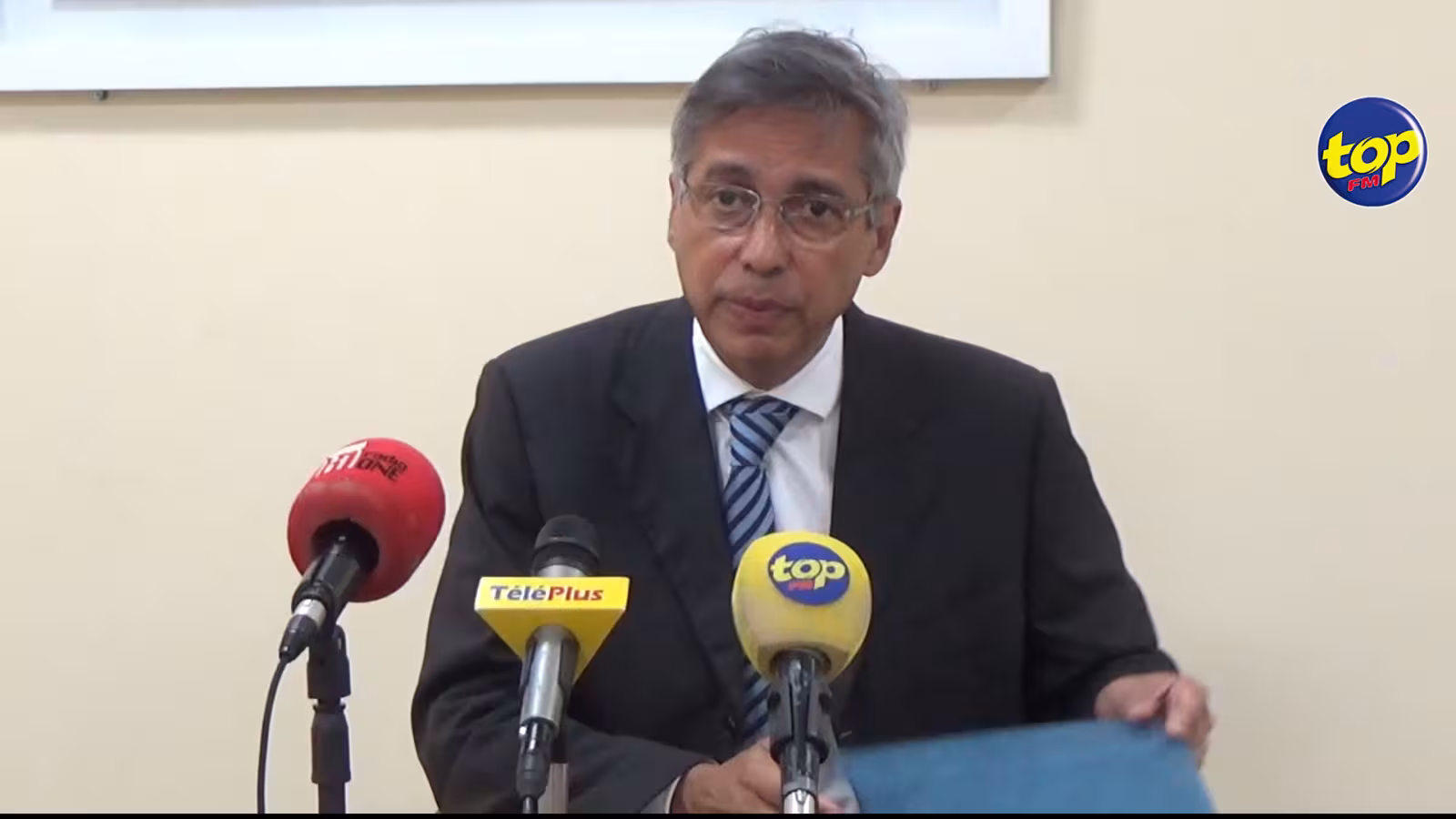 Crise sanitaire dans le pays : Xavier Luc Duval réclame que des rassemblements soient autorisés que pour 6 à 10 personnes