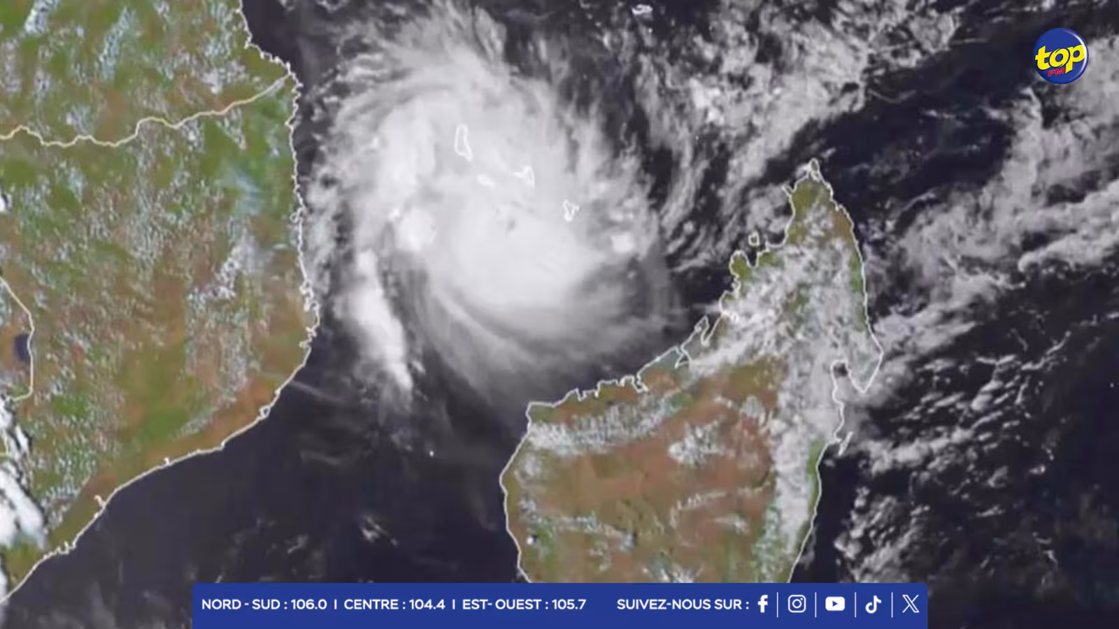 Après Mayotte, le cyclone Chido touche les Comores et le Mozambique
