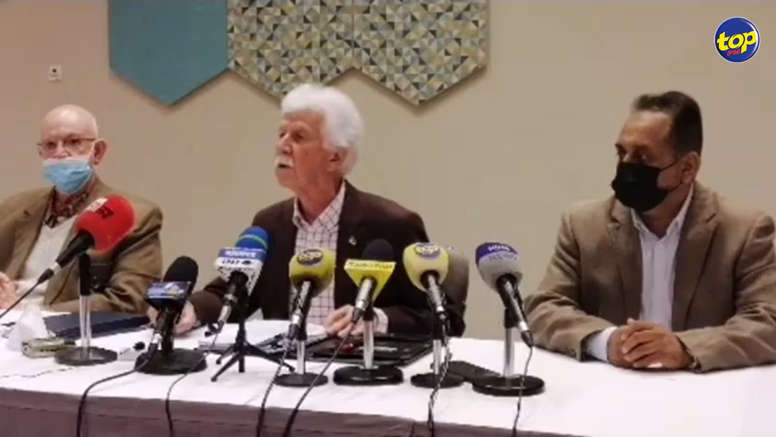 Prévisions sur le nombre de touristes et la croissance : « Le gouvernement a fait pression sur Statistics Mauritius pour qu’il revoie ses chiffres », allègue Paul Bérenger