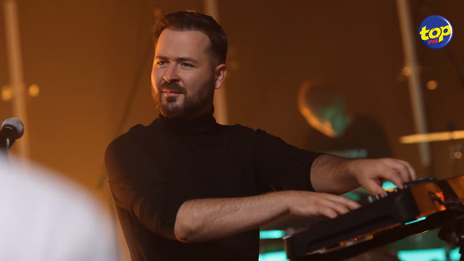 À The Docks, Port-Louis : un grand concert d’Edward Maya et d’autres artistes, prévu le 28 octobre à partir de 18 heures…un évènement organisé par Orbital Communication et The Docks, en collaboration avec TOP FM et TOP TV.
