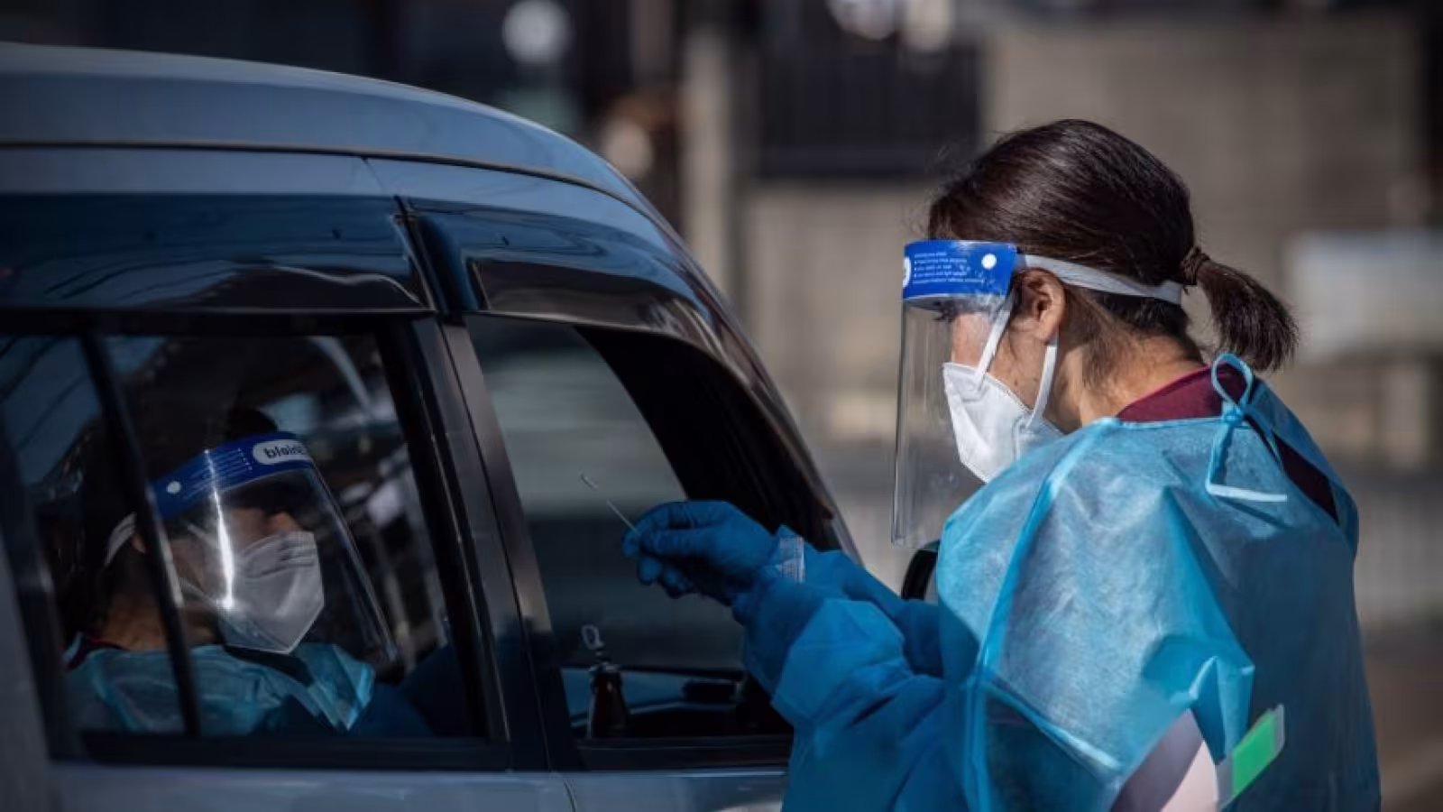 Covid-19 : la nouvelle variante du virus «n’est pas hors de contrôle», rassure l’OMS