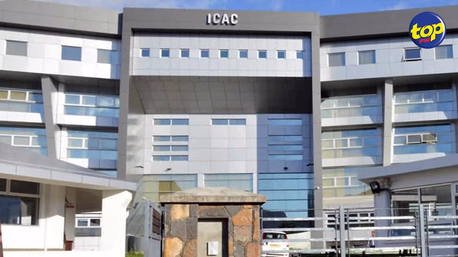 ICAC : ‘le suspect dans l’affaire Angus Road a renouvelé le contrat de Navin Beekarry qui doit lui enquêter dessus’, ironise Roshi Bhadain