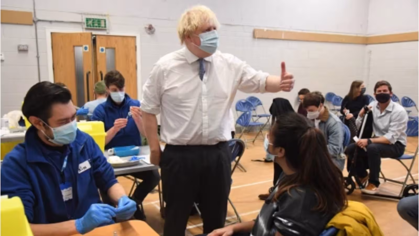 Boris Johnson affirme que l’Omicron n’est pas bénin et qu’il a tué un patient en GB