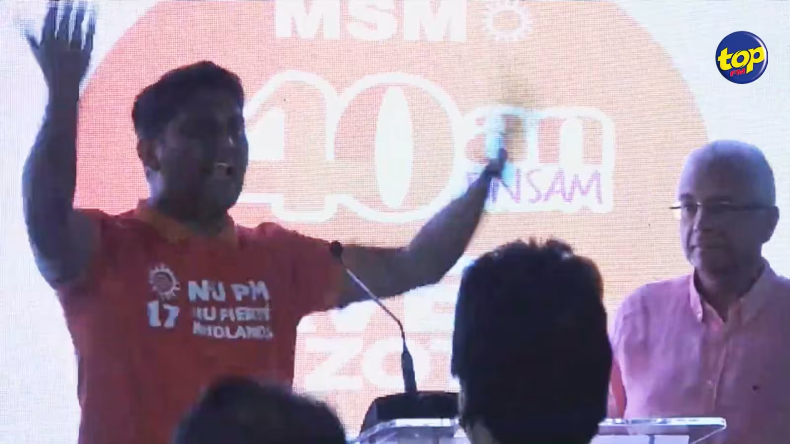 Le député Kenny Dhunoo malmène un infirmier à l’hôpital Wellkin : En congrès à Curepipe, Pravind Jugnauth ne commente pas le sujet