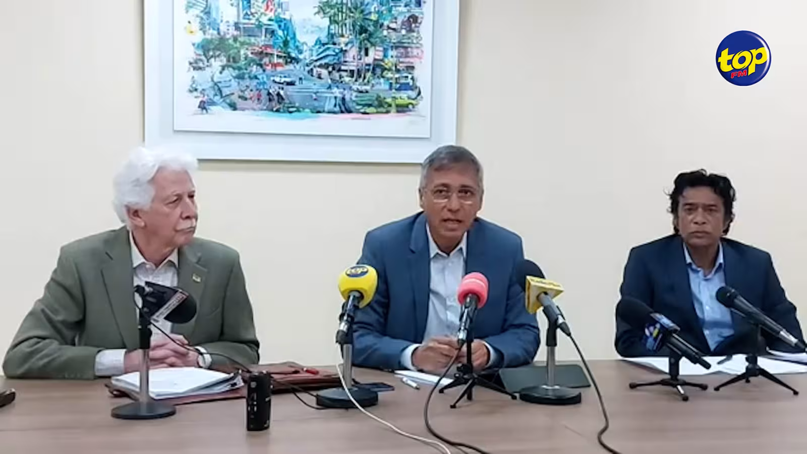 Affaire des Rs 460 millions de papiers à rouler : « Nou koné aster kot dimoune pe gagne ti papier pou met syntétik… Sa zafer la senti la corruption », affirme Xavier-Luc Duval