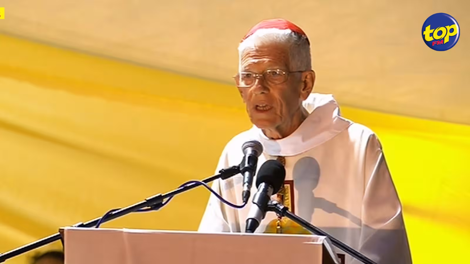 Pèlerinage du Père Laval, Le Cardinal Piat met l’accent sur la situation difficile dans laquelle vivent les mauriciens : « Nous dépose souffrance nous pays devant Père Laval, OUI !!! lepep Maurice pe souffert », interpelle le prélat, ce en présence de Pravind Jugnauth