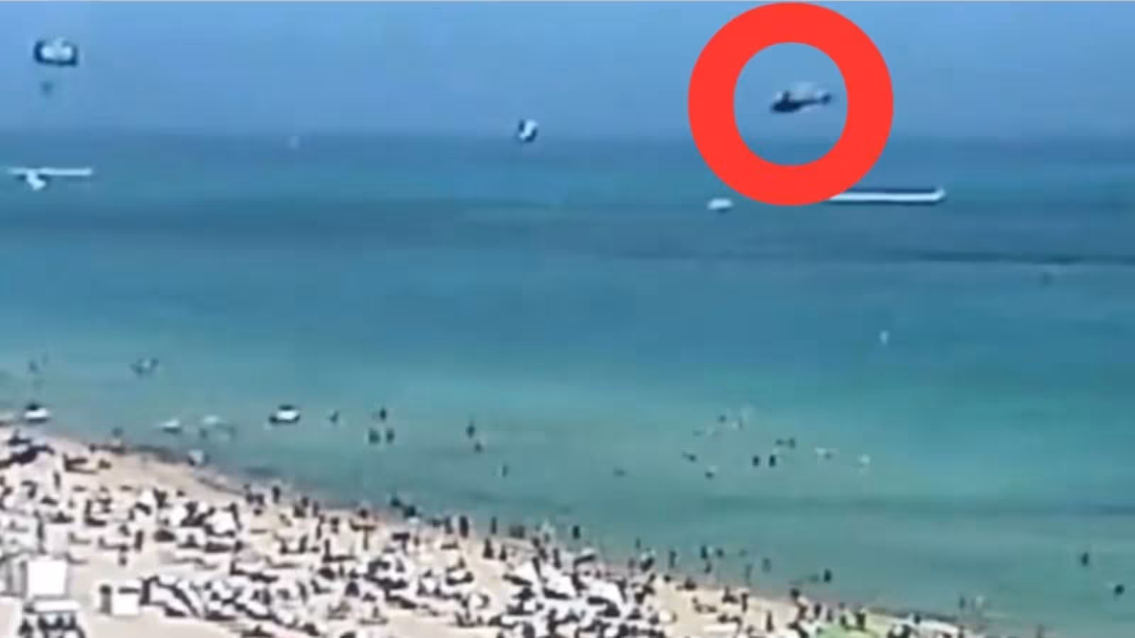 Un hélicoptère tombe au milieu d’une foule de baigneurs à Miami