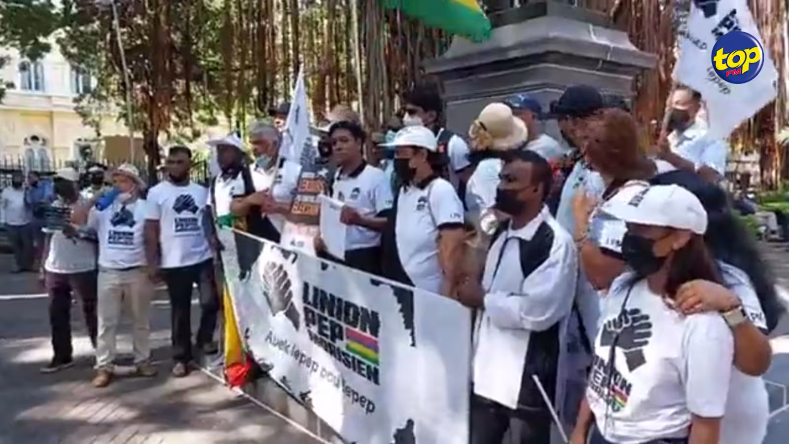 À Port-Louis hier : Manifestation pacifique pour réclamer la révocation de la Quarantine Act 2020, ainsi que le remboursement des tests antigéniques et les congés sans solde