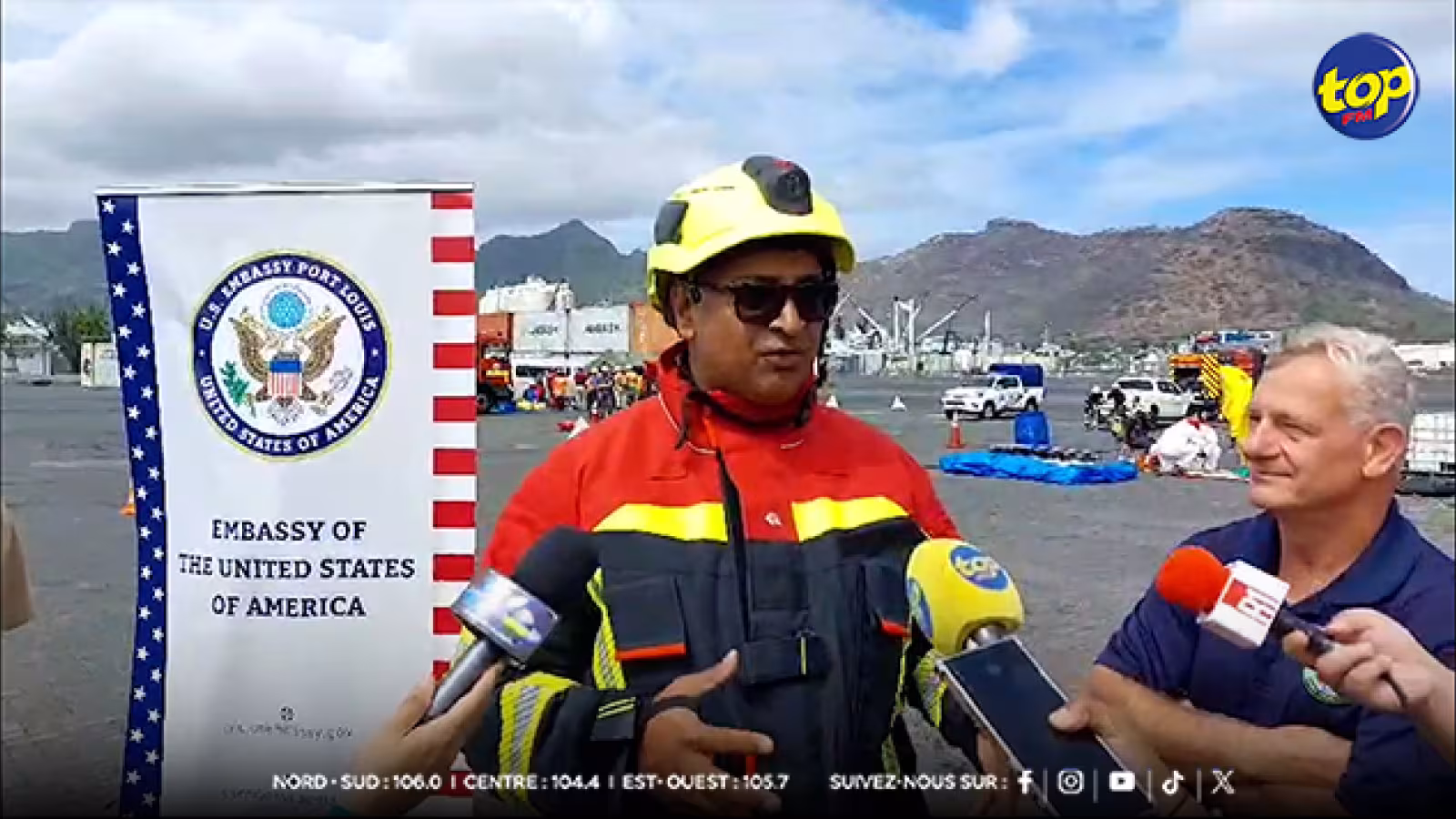 Simulation au Port : collaboration Maurice/États-Unis pour renforcer la réponse aux incidents impliquant des matières dangereuses 
