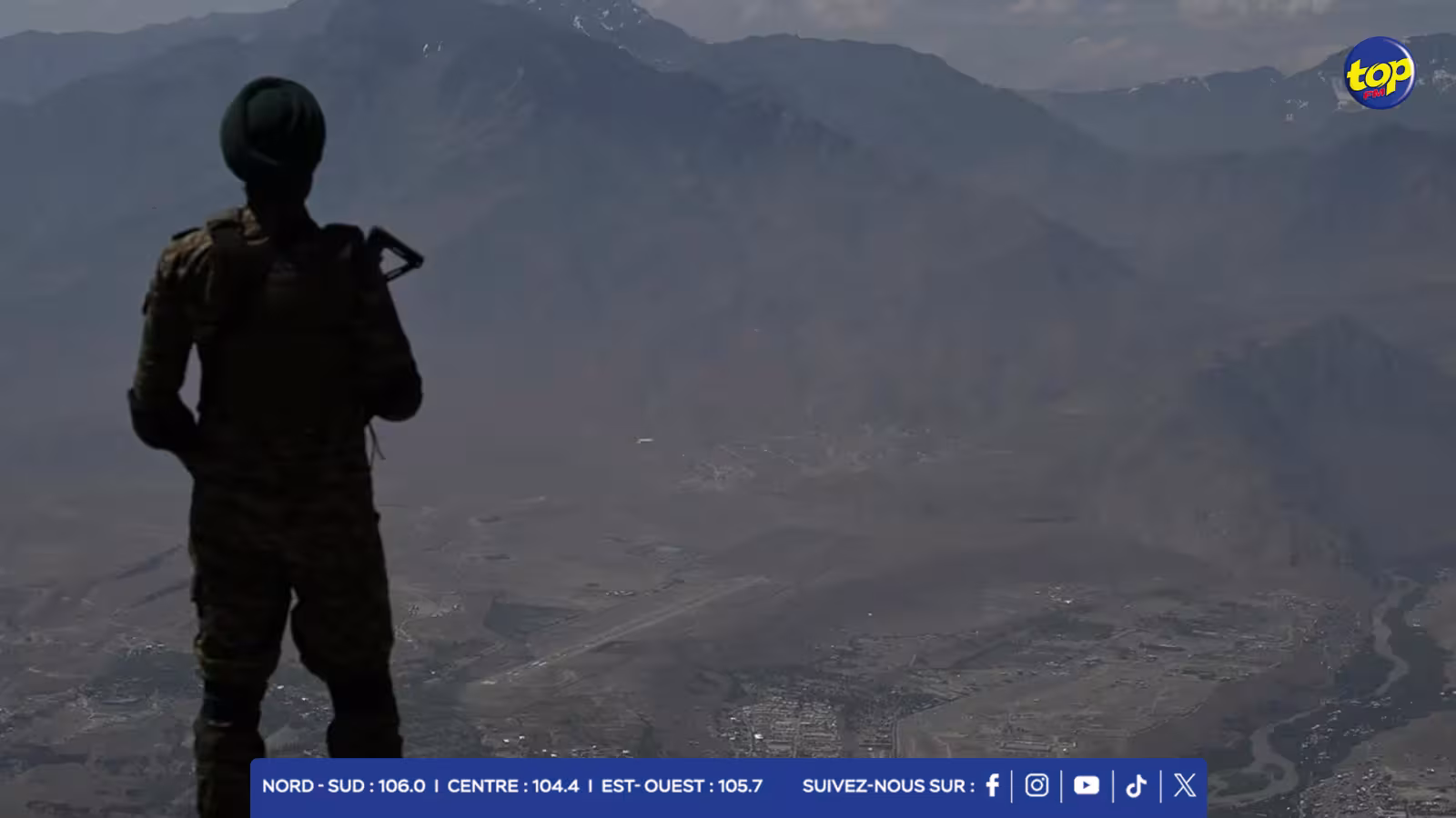 Au Pakistan: huit soldats tués et sept policiers ont été enlevés dans le nord-ouest du pays