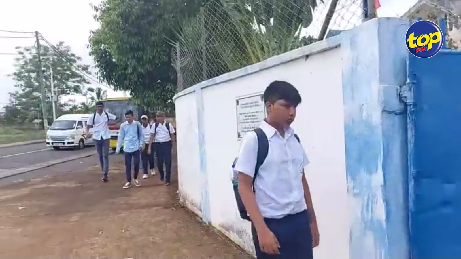 Reprise des classes : Une rentrée animée ce matin avec de grandes retrouvailles pour certains