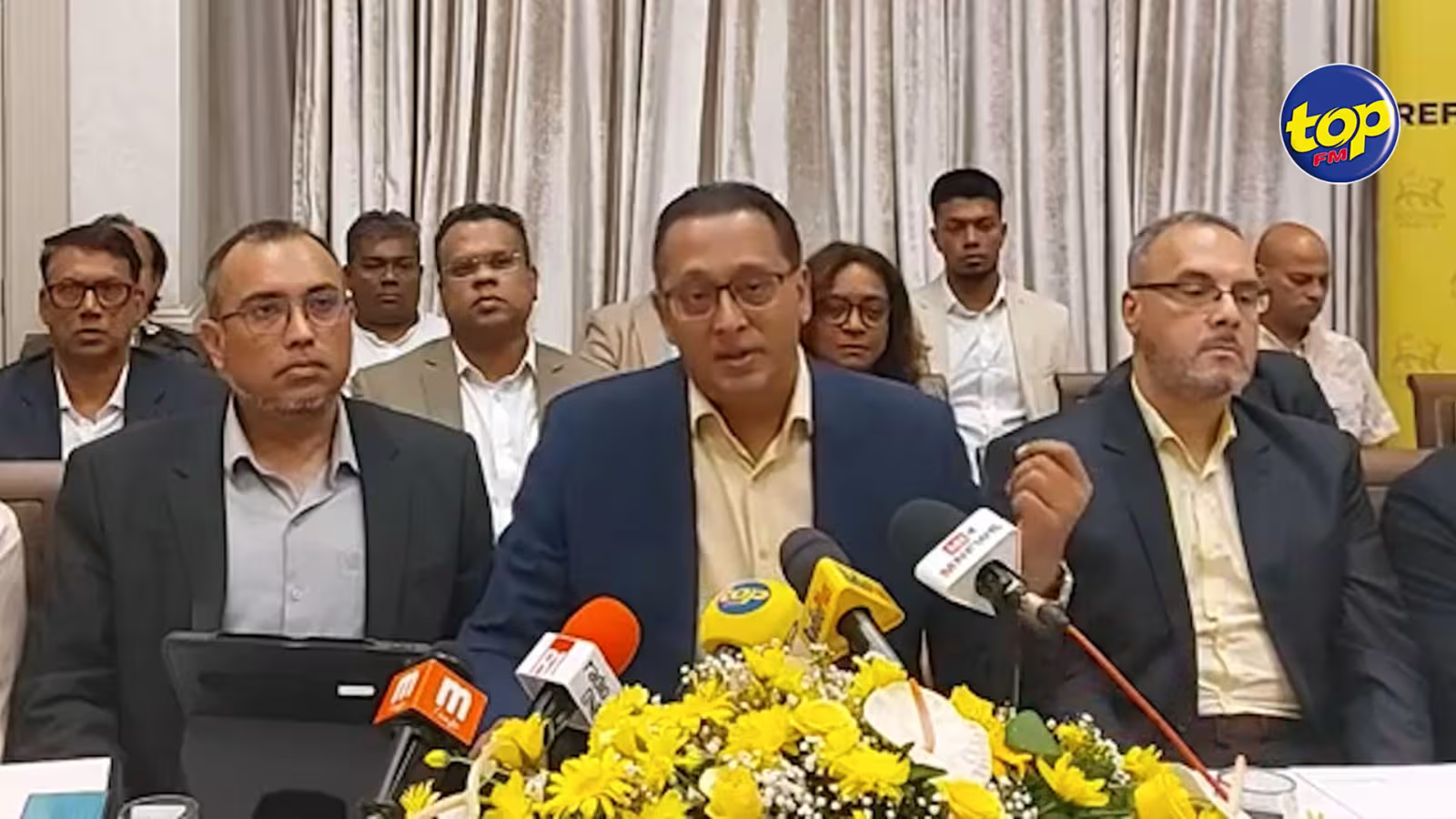 Reform Party n’écarte pas une alliance : « Des discussions en cours avec Bruneau Laurette et d'autres, mais Sherry Singh et One Moris ne sont pas concernés », déclare Roshi Bhadain