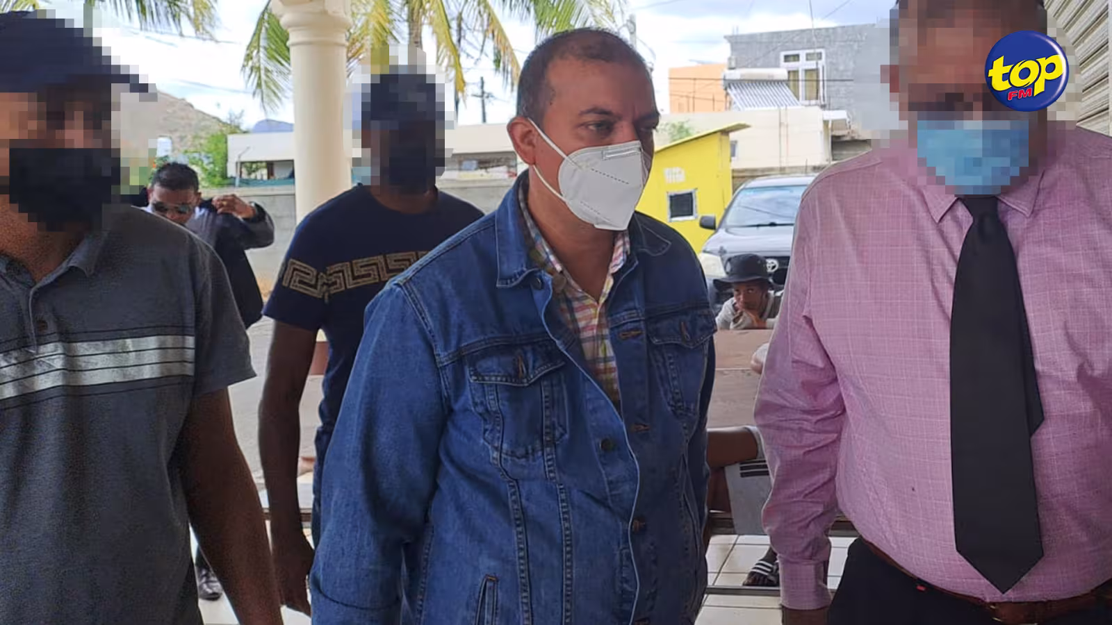 Allégations de pot-de-vin de Rs 300 000 : le policier Rakesh Unmar libéré contre une caution de Rs 10 000