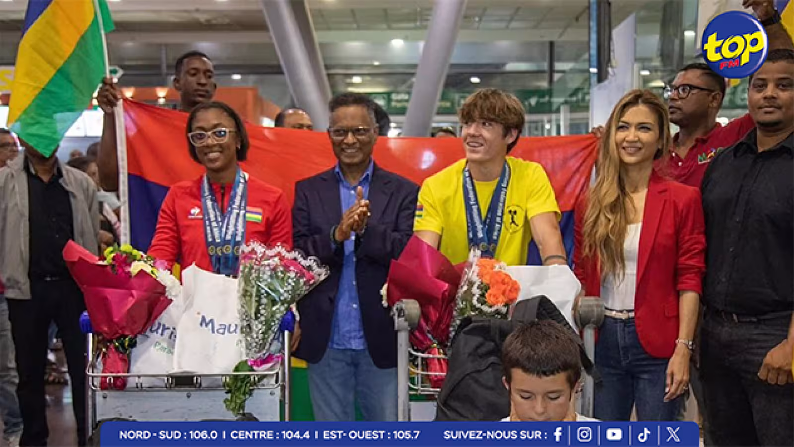 Haltérophilie : les champions d'Afrique juniors accueillis en héros à l'aéroport