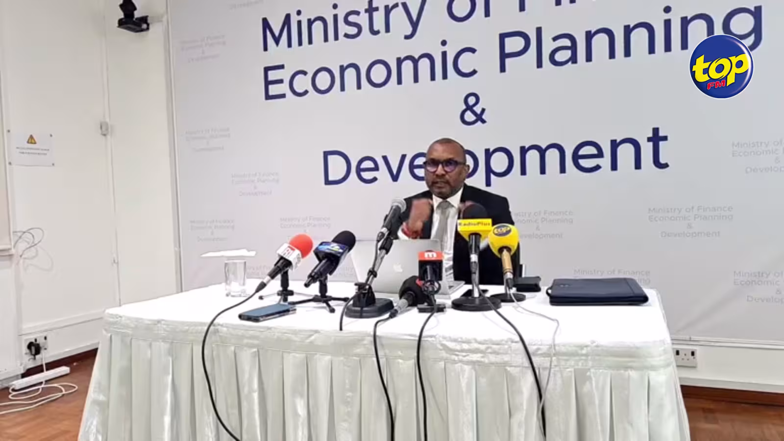 Possible maintien de la CSG Income Allowance après juin 2023: “Mo kapav garanti la popilasion ki nou pe travay deza lor la… » dit Renganaden Padayachy