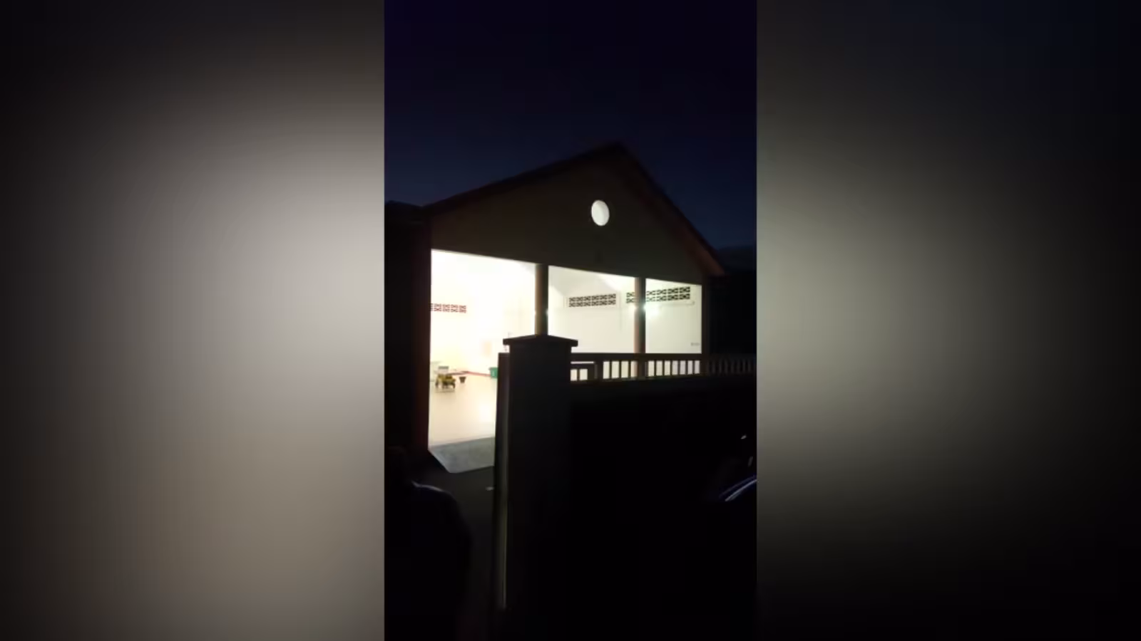 Covid-19 : après plus de 5 heures d’attente, le corps de Vikramsingh Ramful a quitté l’hôpital ENT pour le cimetière de Bois Marchand