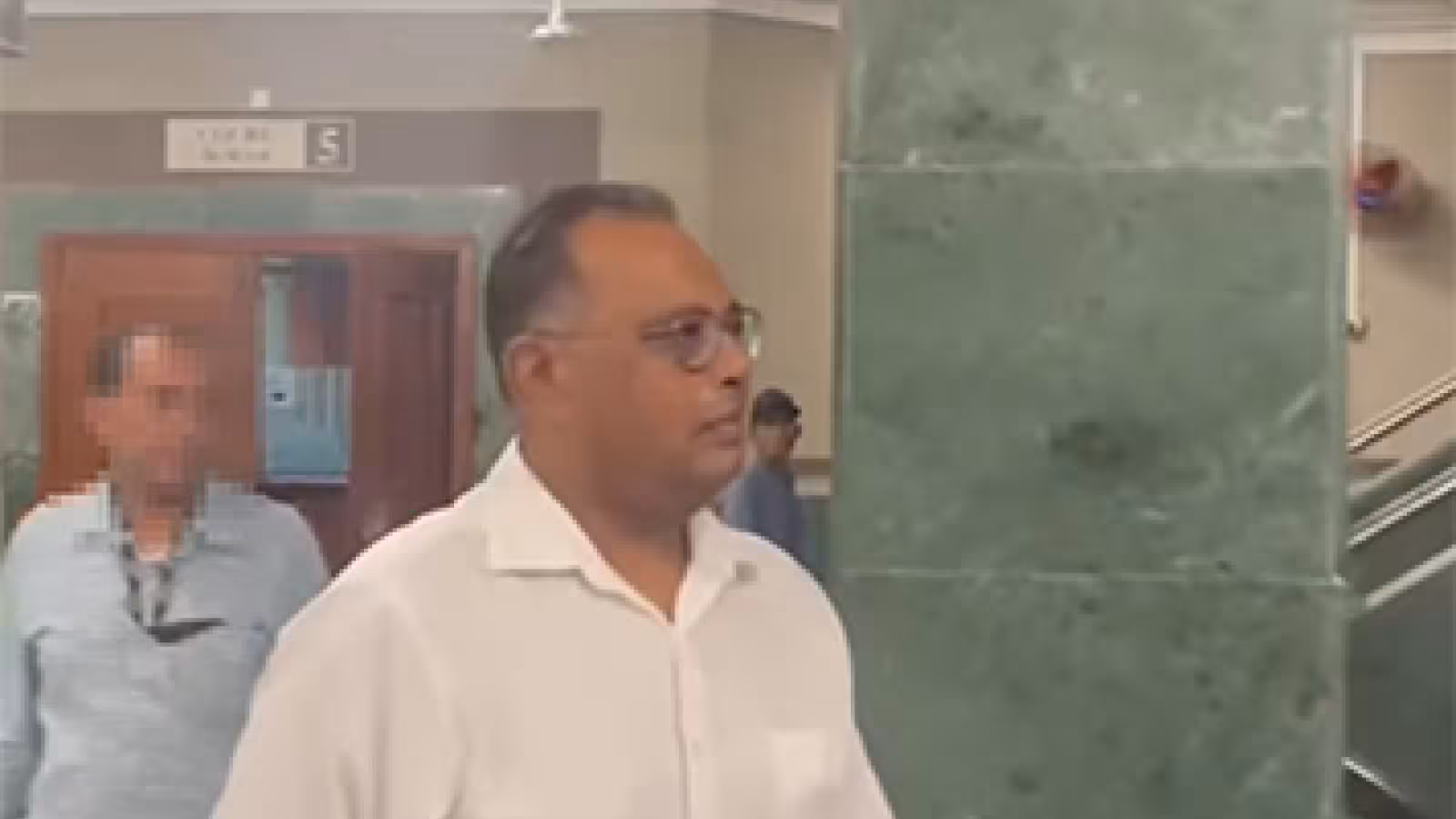 Motion de remise en liberté conditionnelle : Pas de caution pour Jitendra Bissessur, la FCC ayant objecté à sa remise en liberté