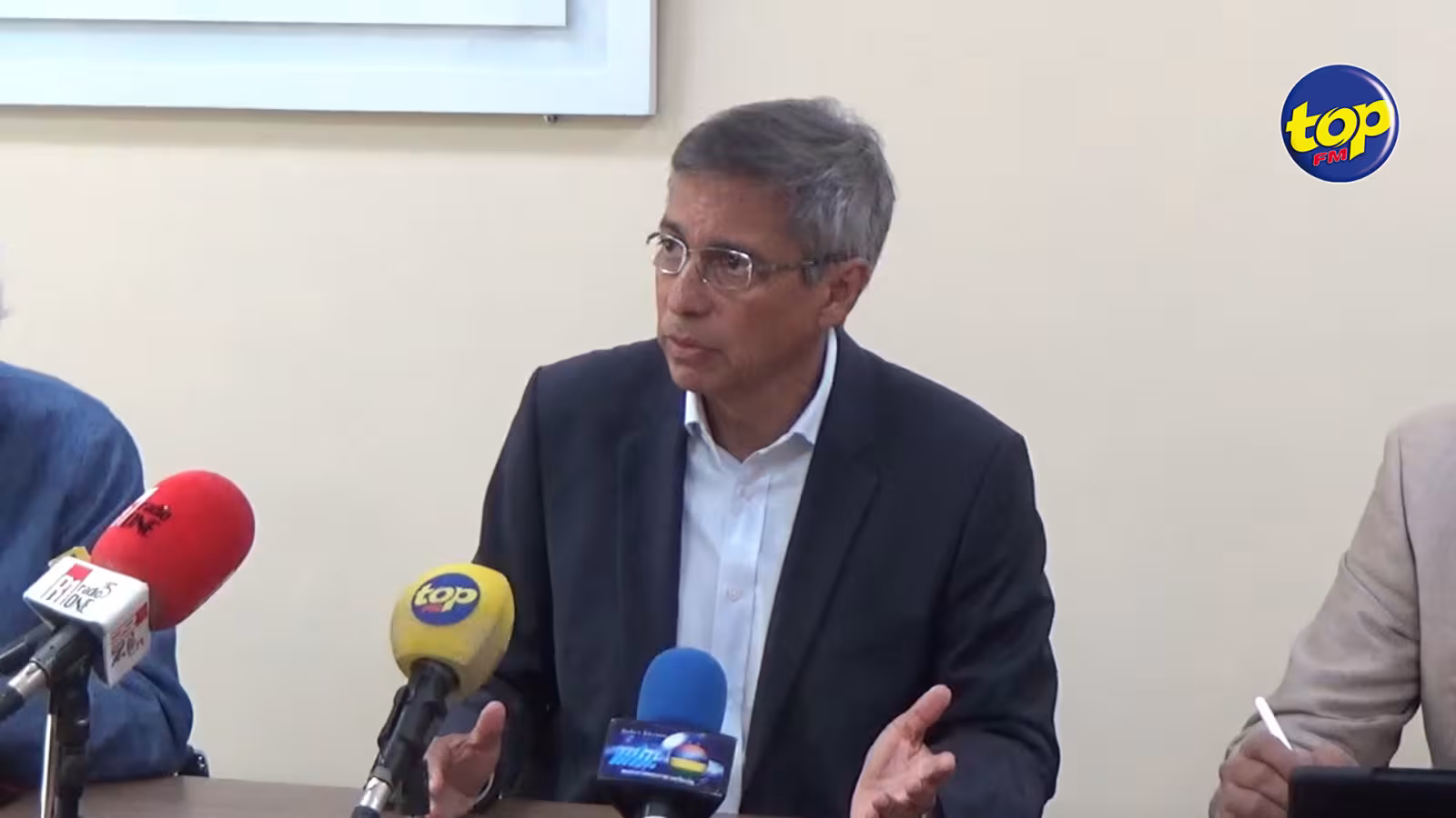 Covid-19 : « Le pays est mal préparé pour affronter le variant Delta », s’insurge Xavier-Luc Duval