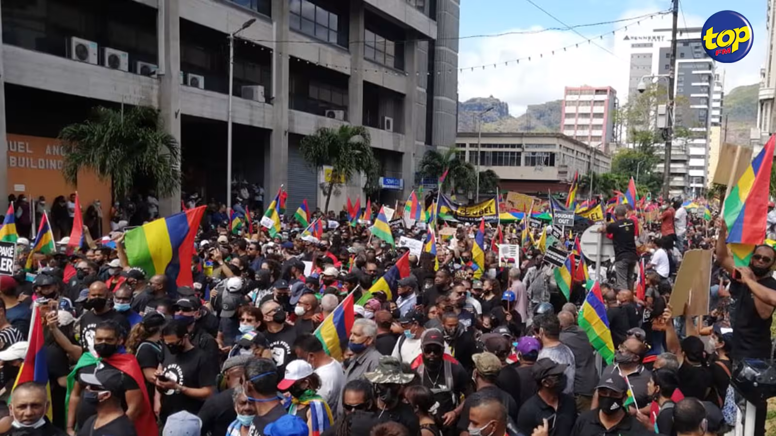 Marche pacifique : les personnes âgées présentes en grand nombre !