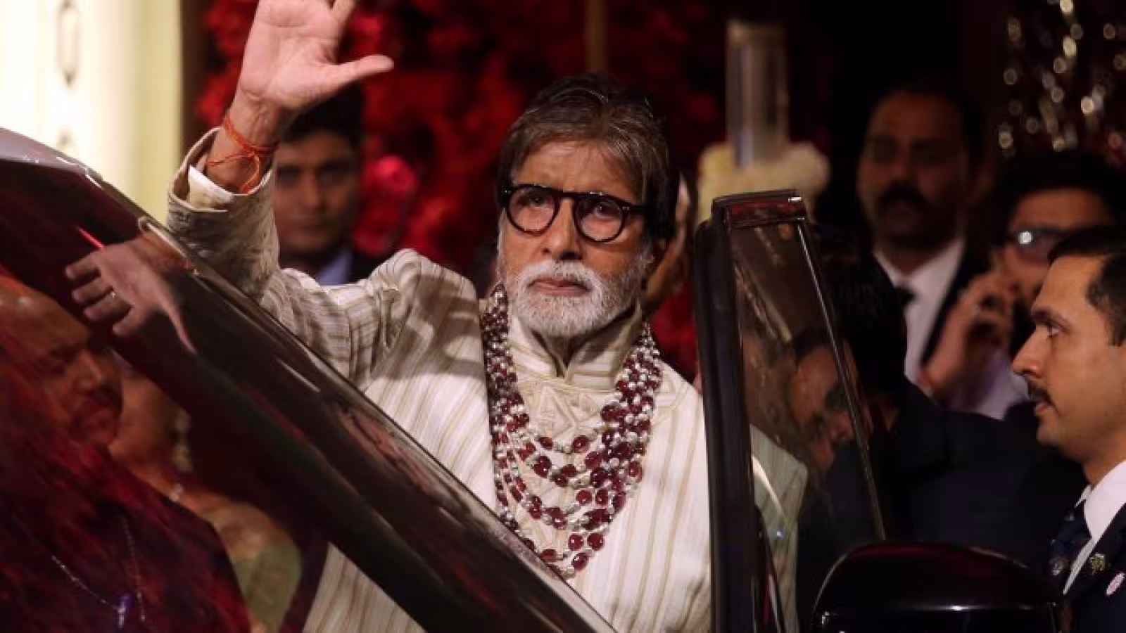 Amitabh Bachchan tests positive for Covid-19 for second time
