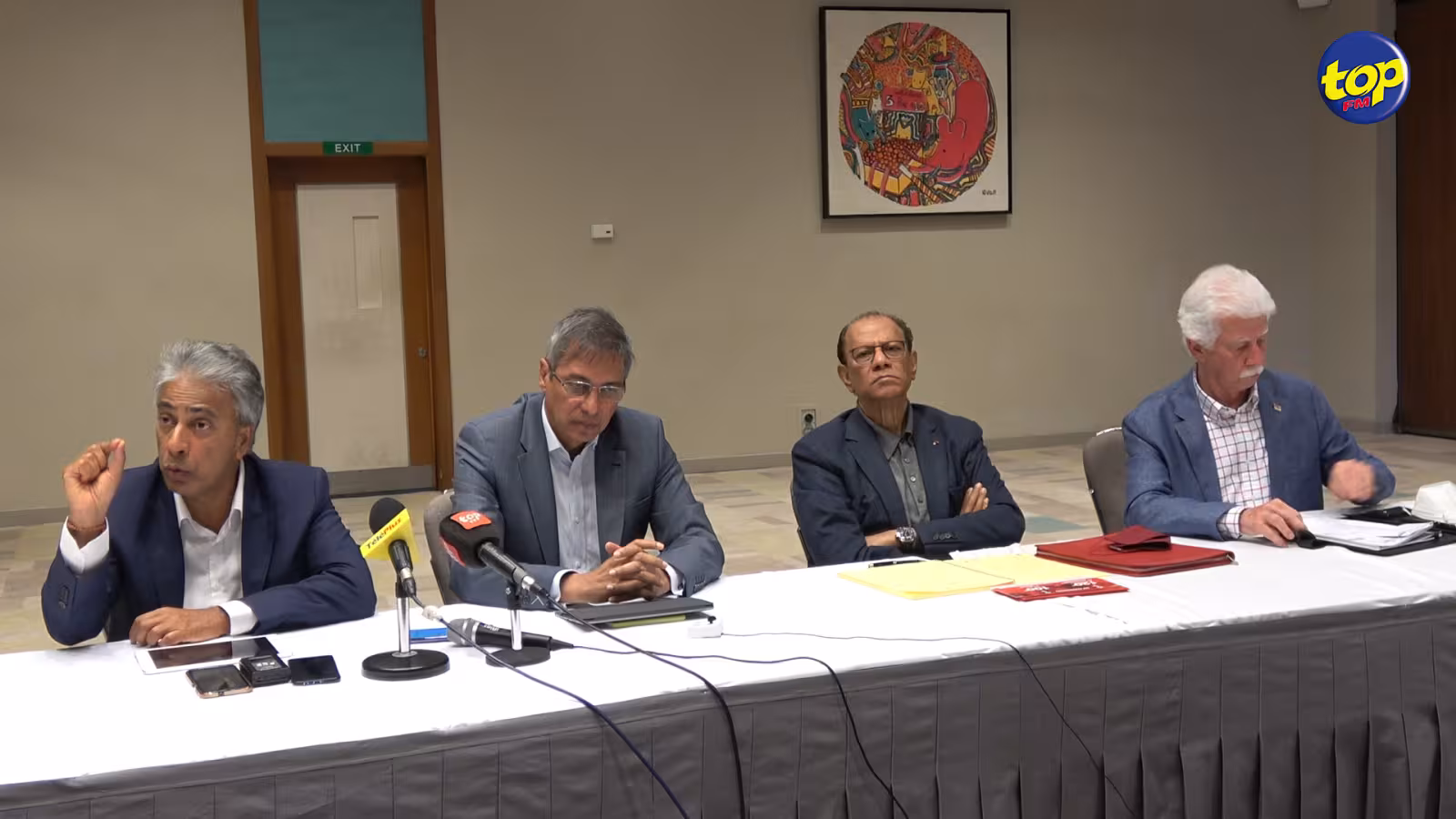 Scandale allégué sur le terrain d’Angus Road transféré aux noms de ses deux filles mineures : ‘Pravind Jugnauth se culpabilise en gardant le silence’, avance Arvin Boolell tout en annonçant une PNQ sur cette affaire