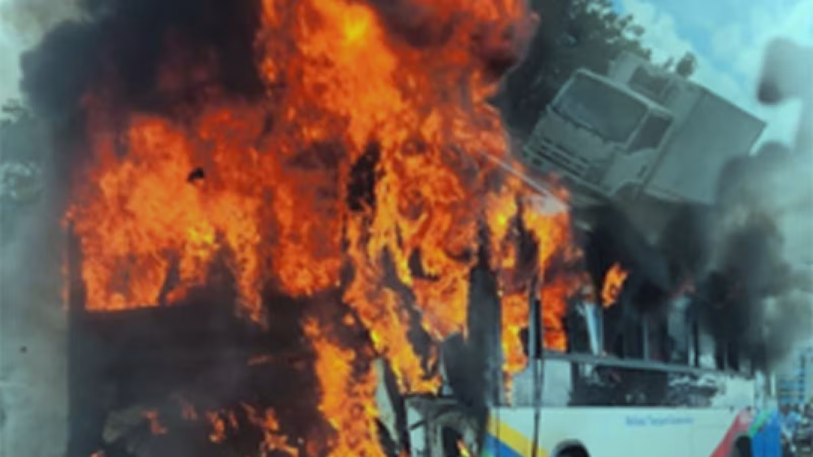Incendies de bus Yutong : des irrégularités mises en lumière