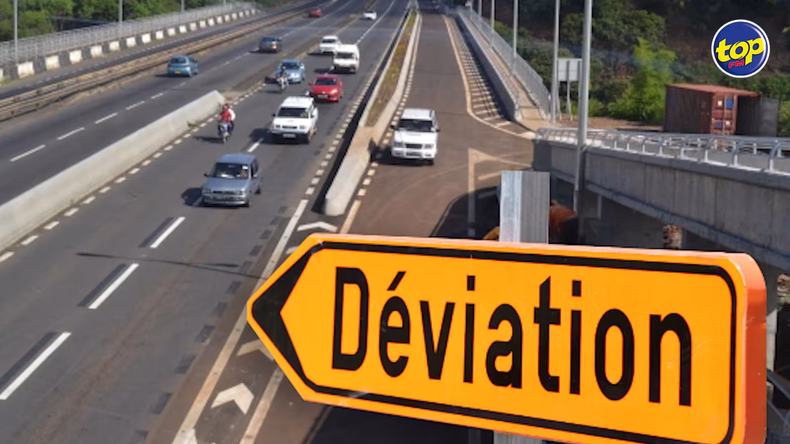 Ce jeudi et trois autres jours en août : Déviation routière à hauteur du Pont Colville Deverell sur l’autoroute M1