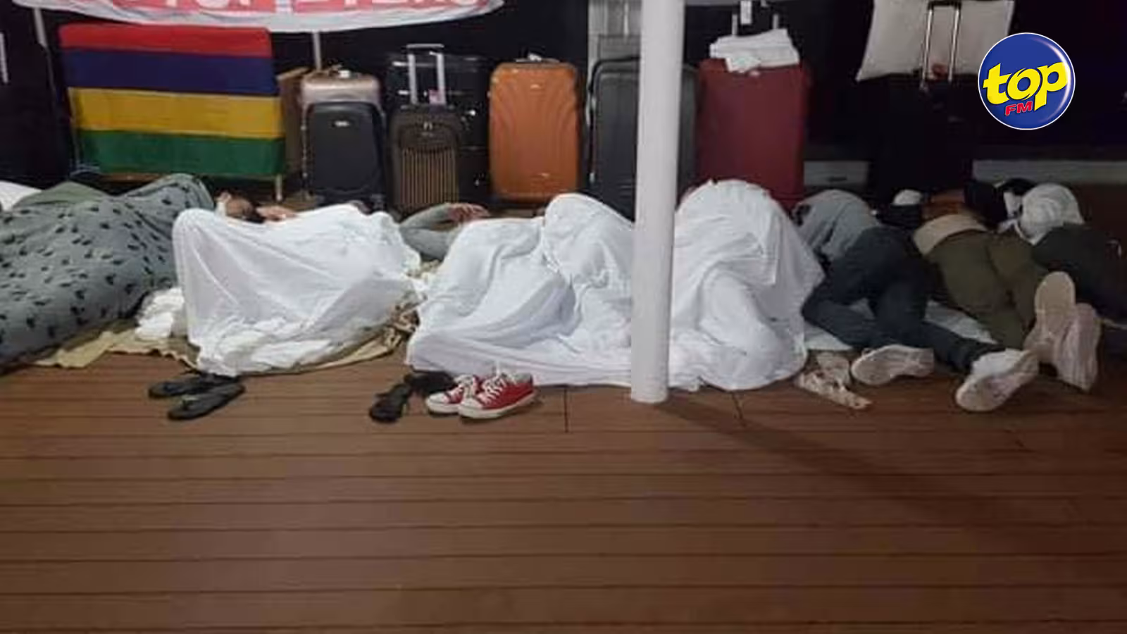 Mauriciens bloqués au Brésil : Des employés du MSC Poesia entament une manifestation sur le pont du navire