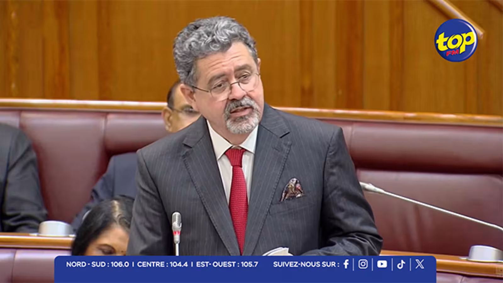 Point of order sur le Budget : Gavin Glover réplique à Joe Lesjongard… l’Attorney General estime que l’objection de l’opposition est « misconceived »