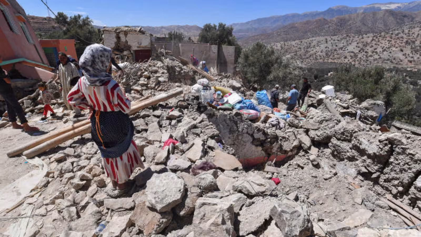 Séisme au Maroc : 72 heures après la secousse, la recherche de survivants se poursuit