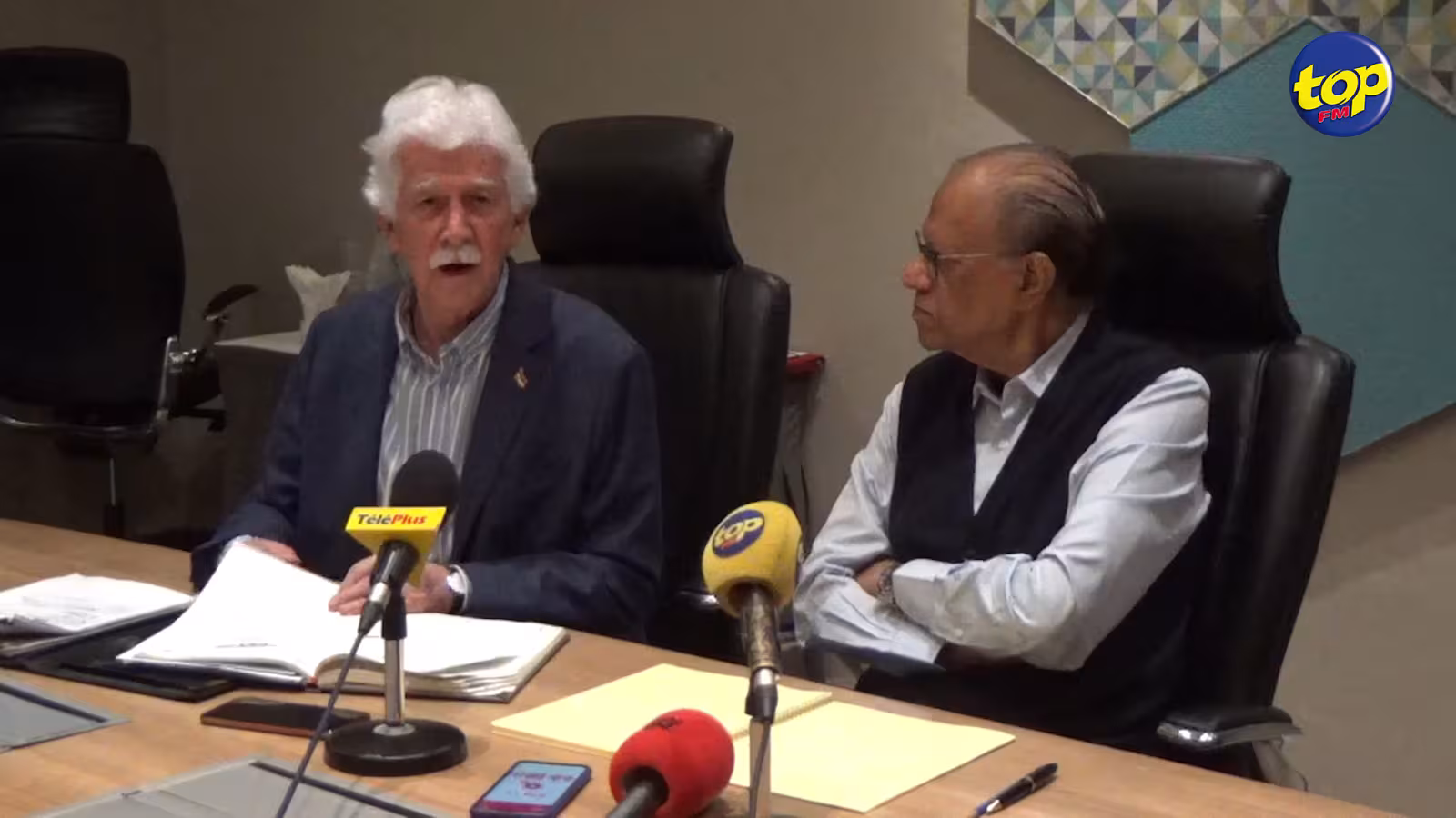 “Délais trop court entre l’annonce de la date des élections villageoises et la date limite d’inscription auprès de l’Electoral Supervisory Commission», estime Paul Bérenger