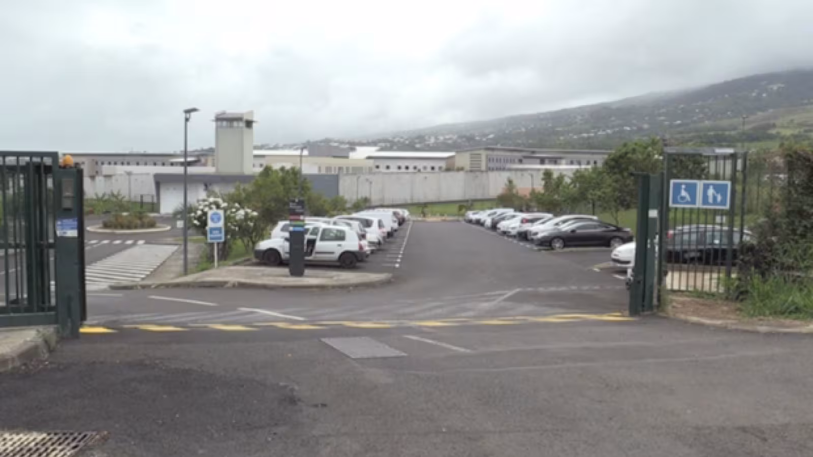 Trafic de stupéfiants entre La Réunion et Maurice : une première nuit en détention provisoire à Domenjod pour Jérémy Désiré après son extradition