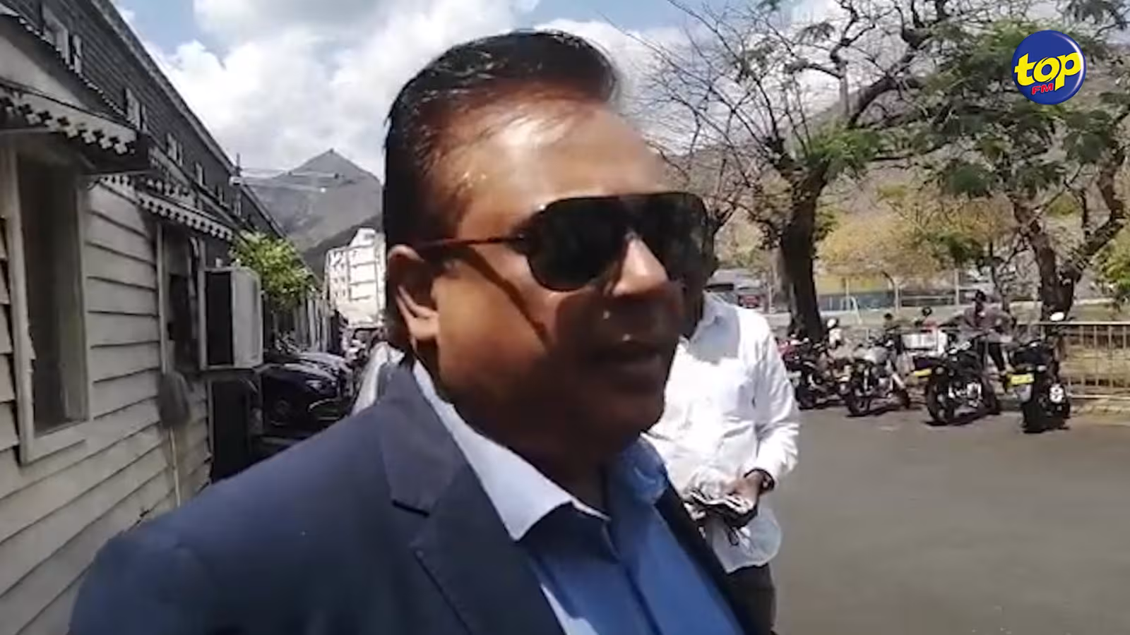 SherryGate : l’interrogatoire de Samad Goolamaully se poursuivra lundi, ‘Shameem One and Only deviendra un problème pour ce gouvernement’, lance l’homme de loi
