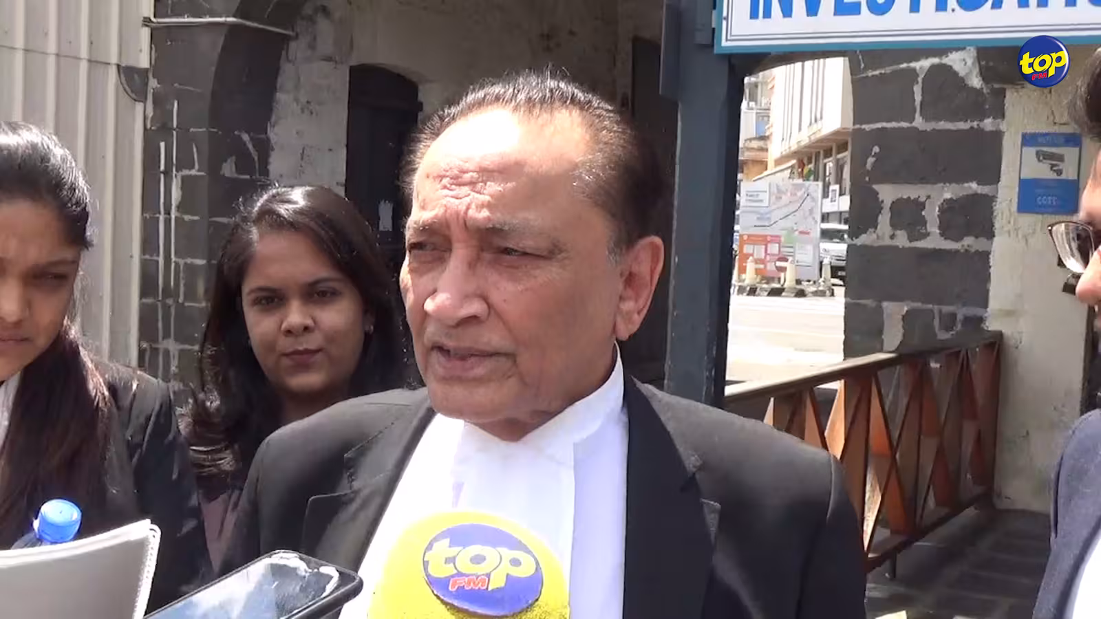 Me Yusuf Mohamed, il affirme que si l’affaire devait aller en cour, elle deviendra publique et causera « beaucoup de tort à des personnes haut placées »