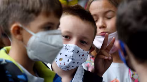 Royaume-Uni : la mutation du coronavirus est-elle plus dangereuse pour les enfants ?