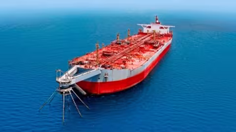 Un tanker avec 1 million de barils risque de sombrer en mer Rouge
